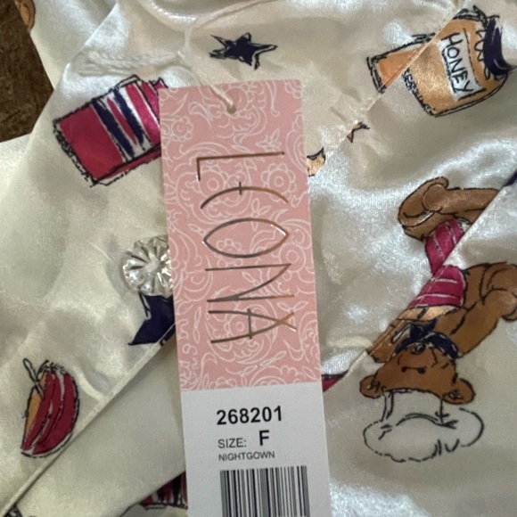 NWT Leona Cartoon Nightgown (M) - Picture 11 of 11